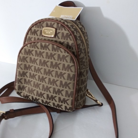 Michael Kors Handbags - NWT MICHAEL KORS ABBEY BACKPACK SHOULDER BAG